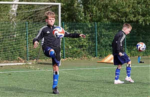 Dateiname=2023-2024_U11_Trainingsstart_05.JPG
Dateigröße=2447KB
Abmessungen: 3543x2300
hinzugefügt am: 07. August 2023 2023-2024_U11_Trainingsstart_05.JPG