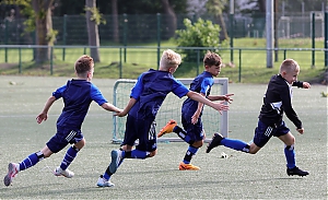 Dateiname=2023-2024_U11_Trainingsstart_10.JPG
Dateigröße=1943KB
Abmessungen: 3543x2165
hinzugefügt am: 07. August 2023 2023-2024_U11_Trainingsstart_10.JPG